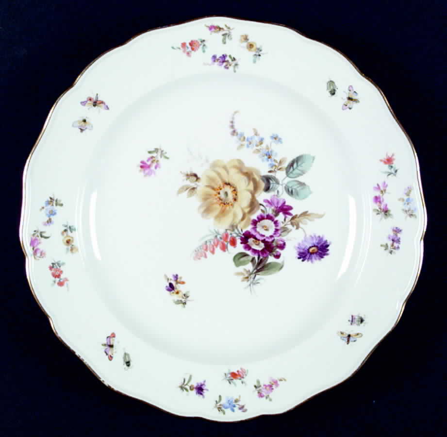 220110 Dinner Plate by Meissen (Germany)-1