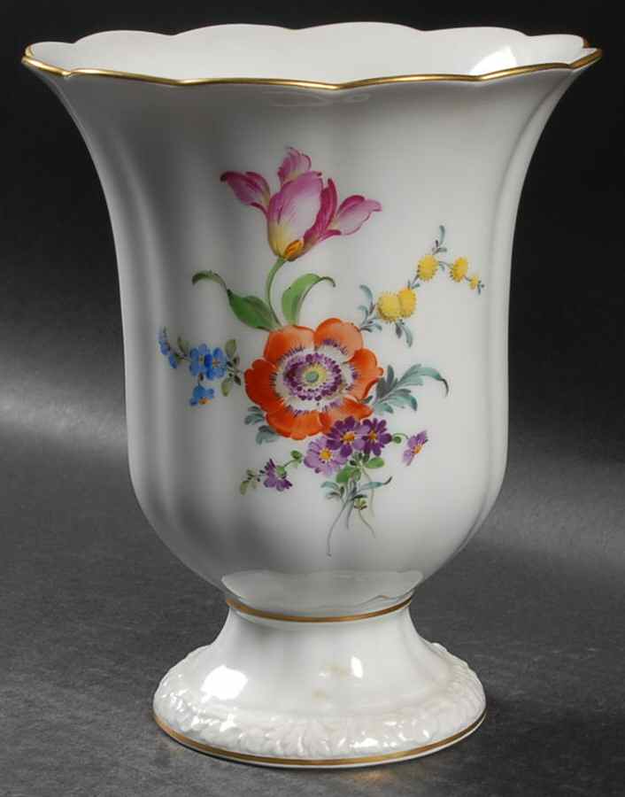 220110 6" Vase by Meissen (Germany)-1
