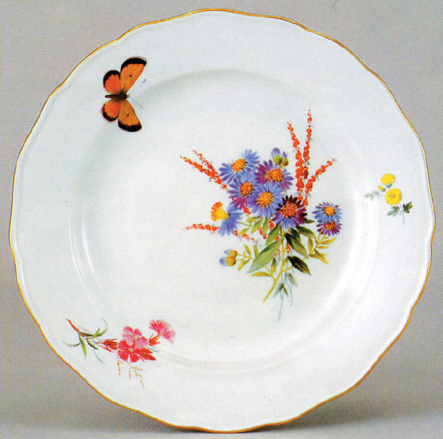 250210 Dinner Plate by Meissen (Germany)-1
