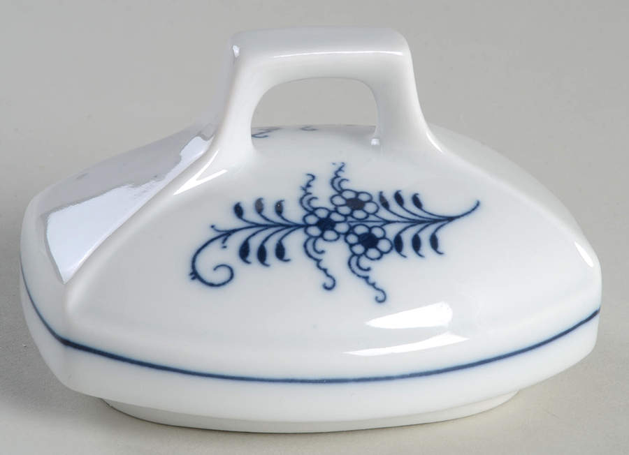 Blue Onion (Oval Backstamp) Lid for Coffee Canister by Meissen (Germany)-1