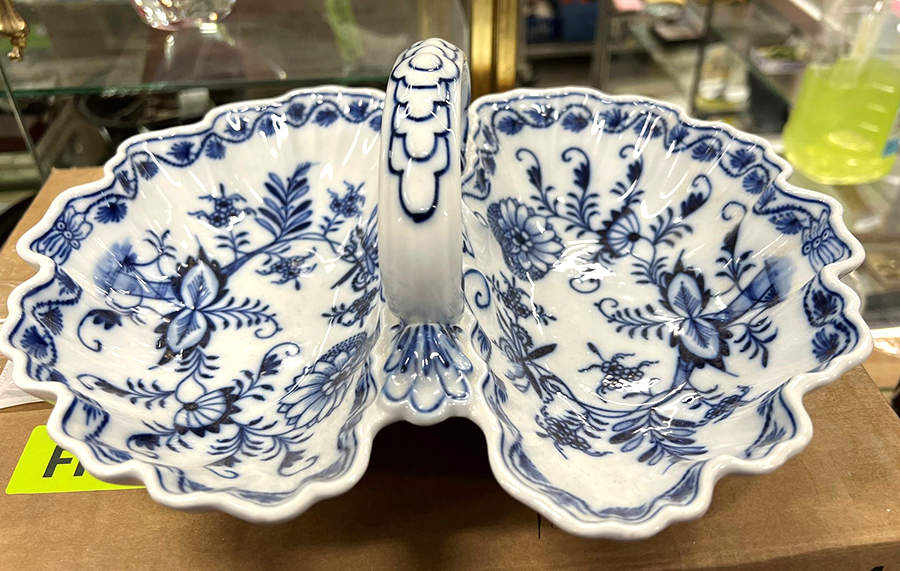 Blue Onion (Oval Backstamp) 2-Part Relish by Meissen (Germany)-1