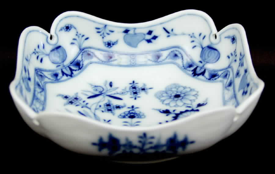 Blue Onion (Oval Backstamp) Bon Bon by Meissen (Germany)-1