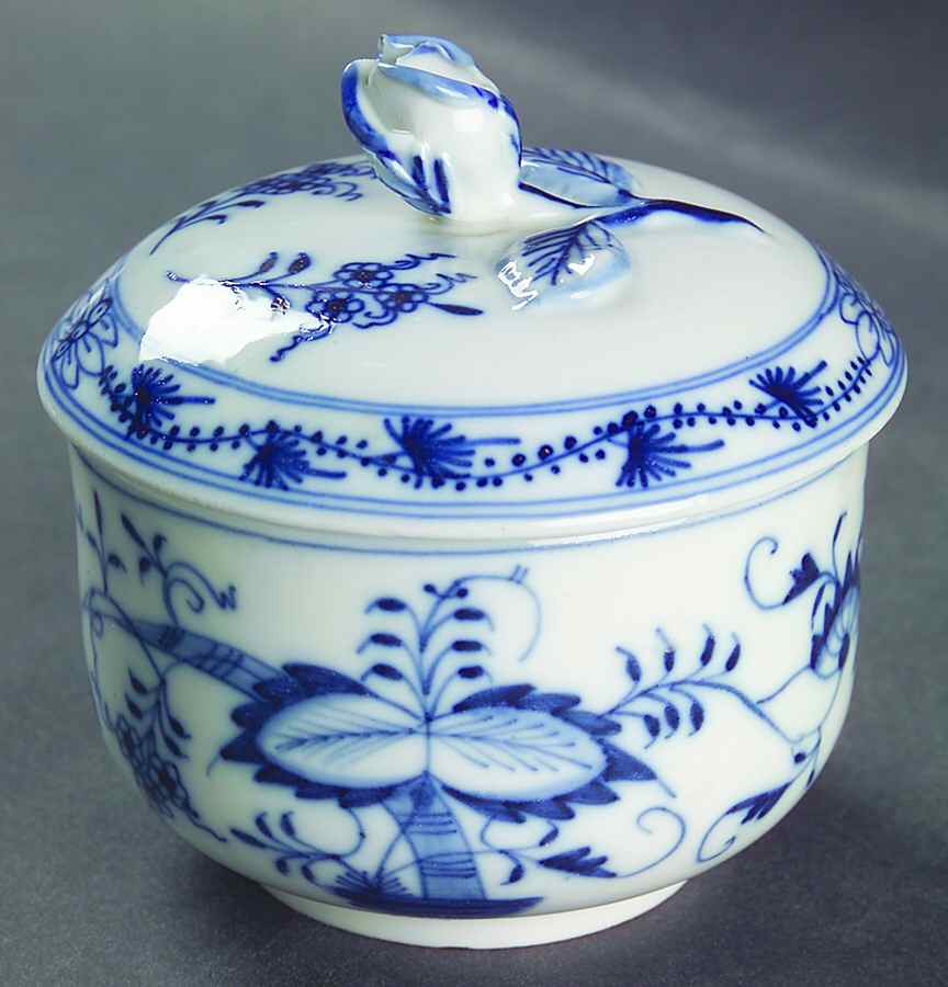 Blue Onion (Oval Backstamp) Oversize Sugar Bowl & Lid by Meissen (Germany)-1