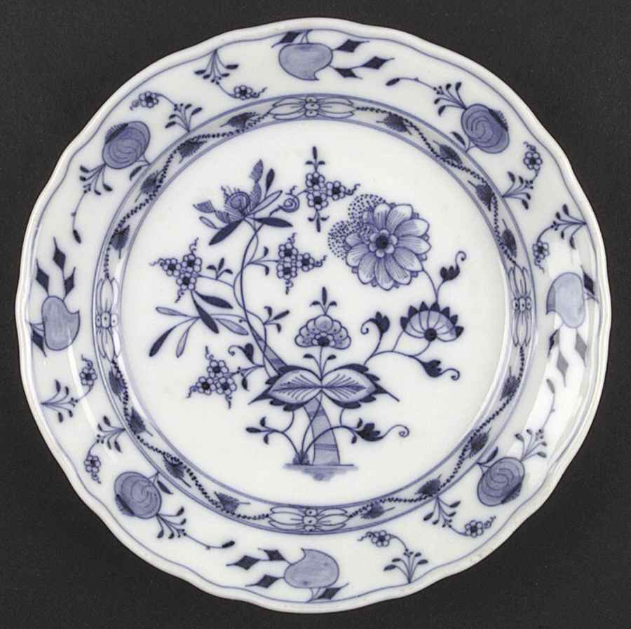 Blue Onion (Oval Backstamp) Dinner Plate by Meissen (Germany)-1