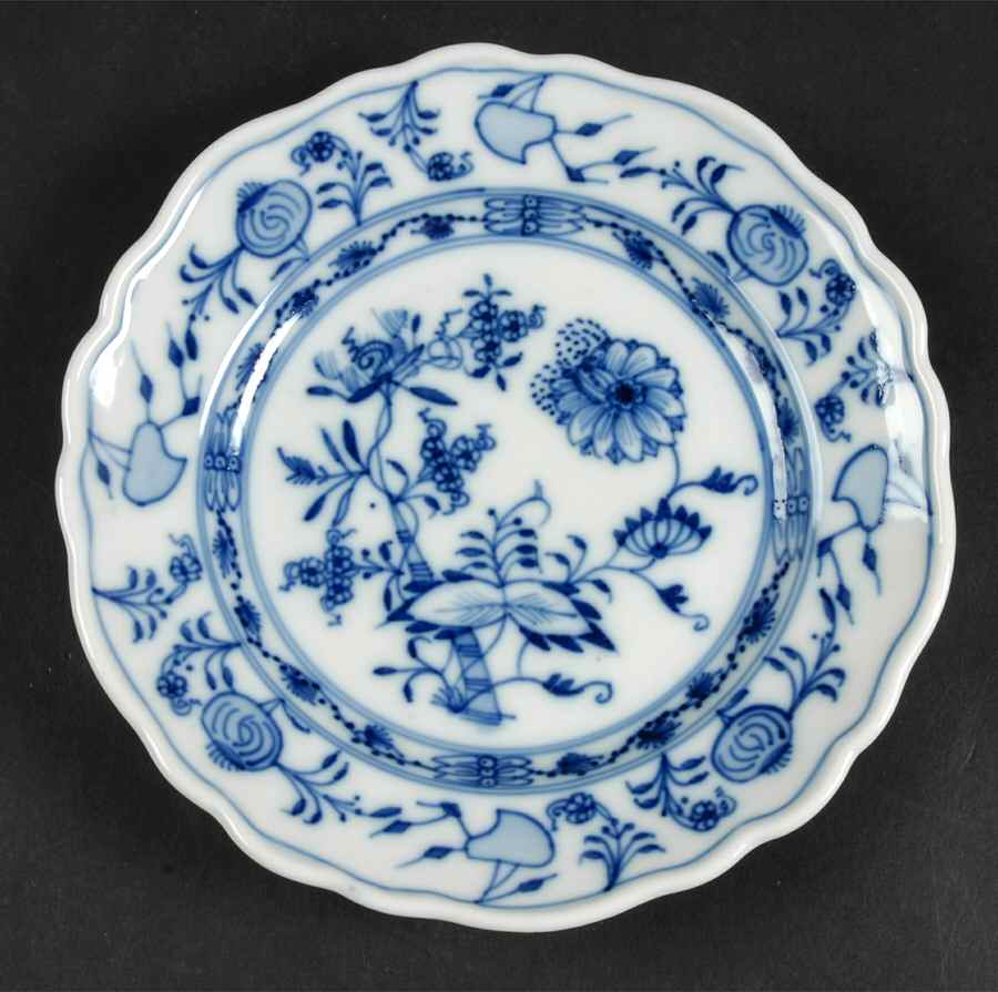 Blue Onion (Oval Backstamp) Bread & Butter Plate by Meissen (Germany)-1