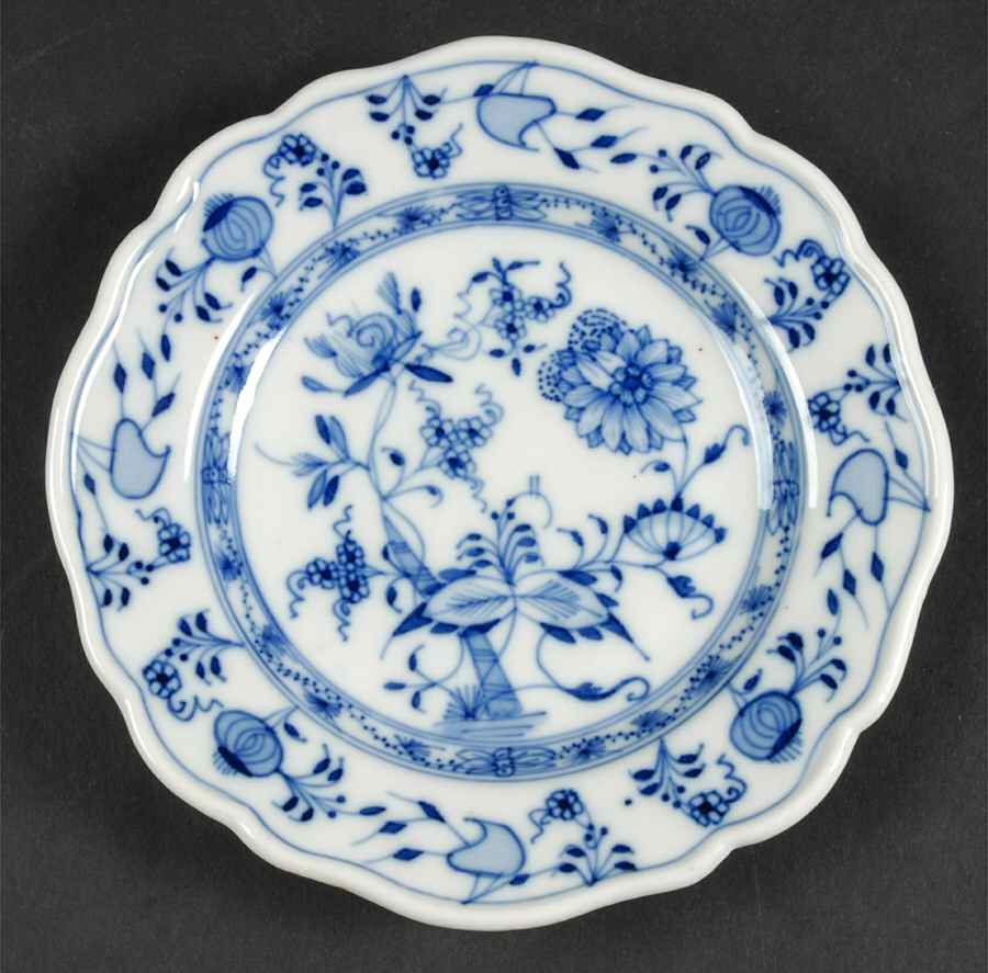 Blue Onion (Oval Backstamp) Bread & Butter Plate by Meissen (Germany)-1