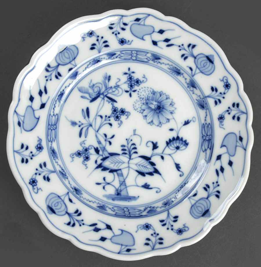 Blue Onion (Oval Backstamp) Salad/Dessert Plate by Meissen (Germany)-1