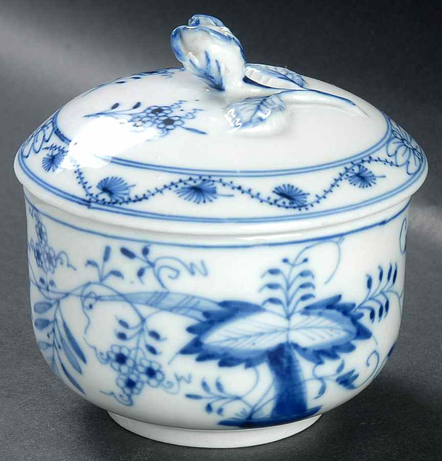 Blue Onion (Oval Backstamp) Sugar Bowl & Lid by Meissen (Germany)-1