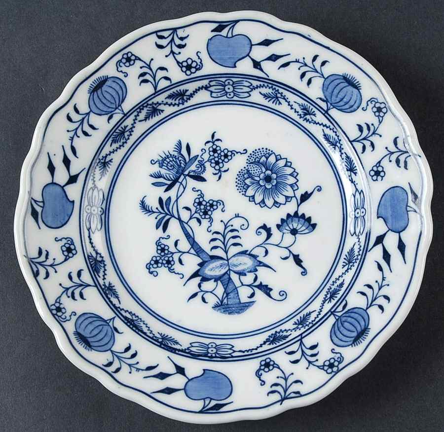 Blue Onion (Oval Backstamp) Dessert/Pie Plate by Meissen (Germany)-1