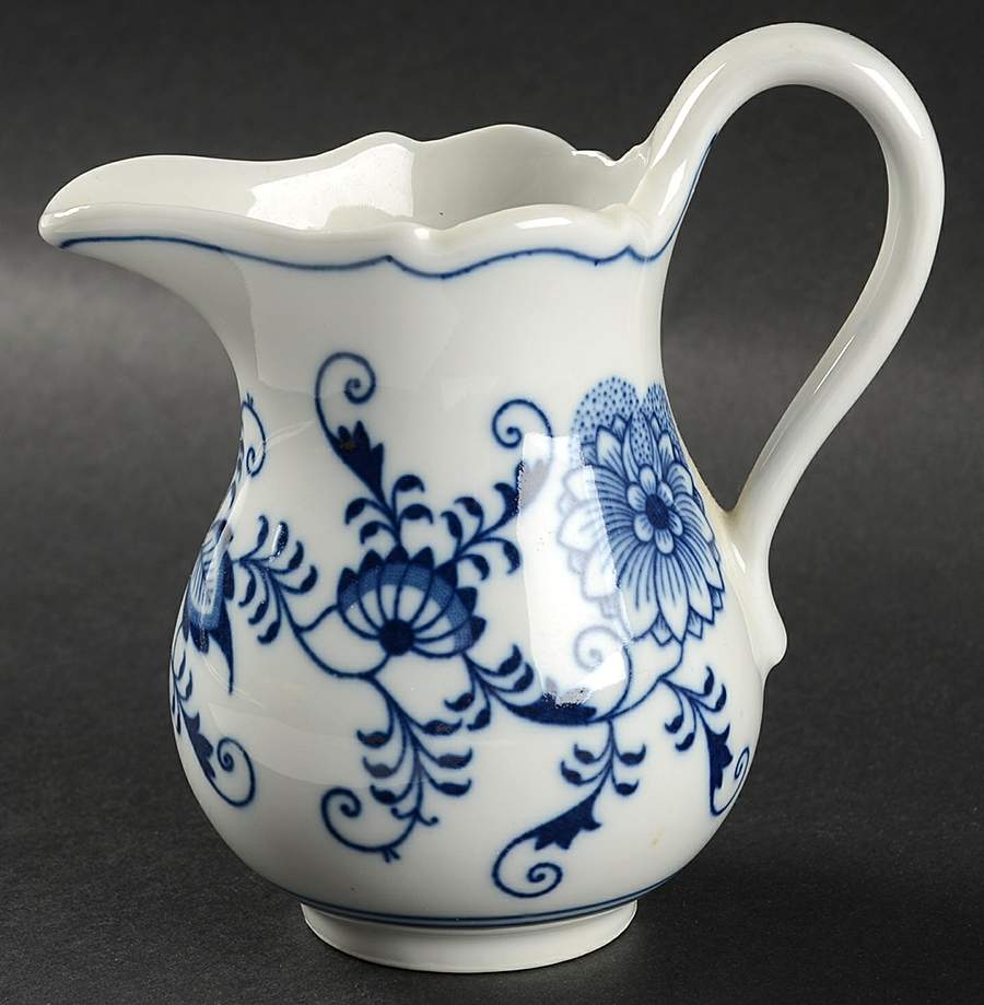 Blue Onion (Oval Backstamp) Creamer by Meissen (Germany)-1