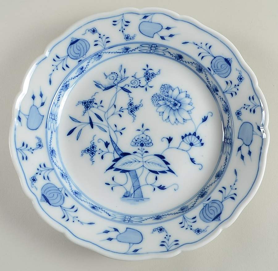 Blue Onion (Oval Backstamp) Dinner Plate by Meissen (Germany)-1