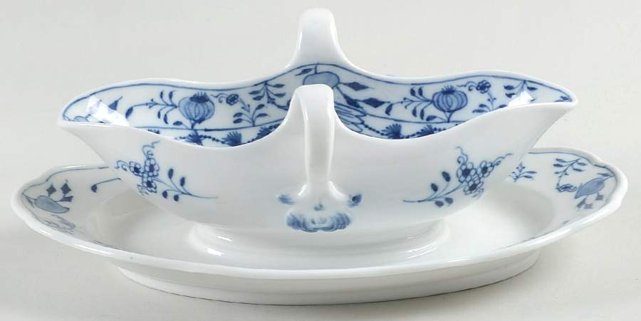 Blue Onion ("Sword" Backstamp) Gravy Boat with Attached Underplate by Meissen (Germany)-1