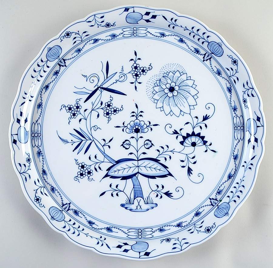 Blue Onion ("Sword" Backstamp) 15" Round Tray by Meissen (Germany)-1