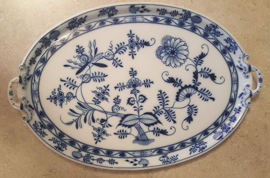 Blue Onion ("Sword" Backstamp) 20" Handled Tray by Meissen (Germany)-1