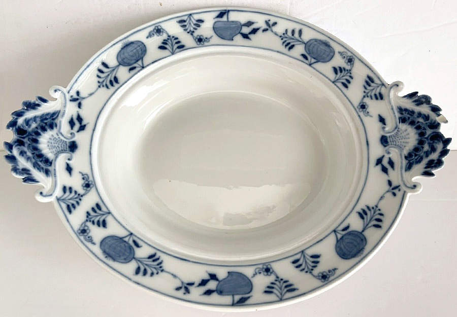 Blue Onion ("Sword" Backstamp) Oval Vegetable No Lid by Meissen (Germany)-1
