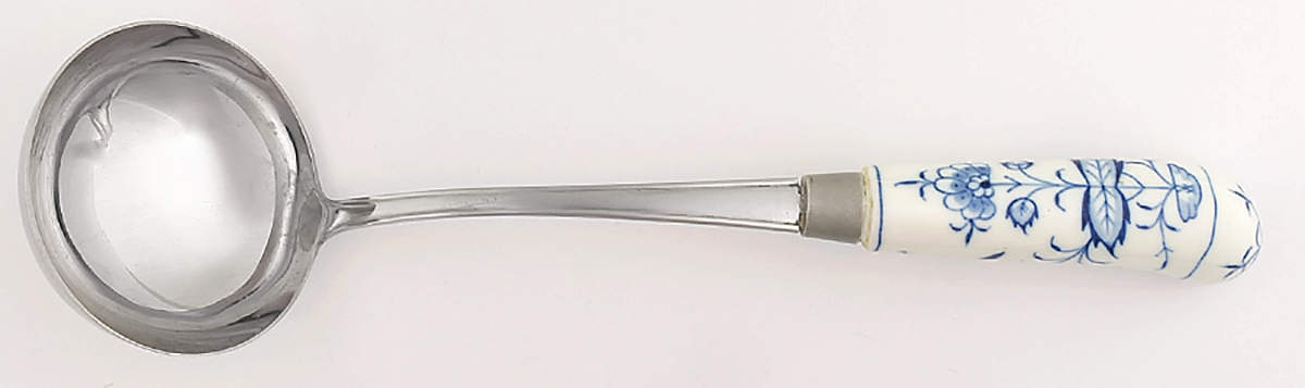 Blue Onion ("Sword" Backstamp) Tureen Ladle with Stainless Bowl by Meissen (Germany)-1