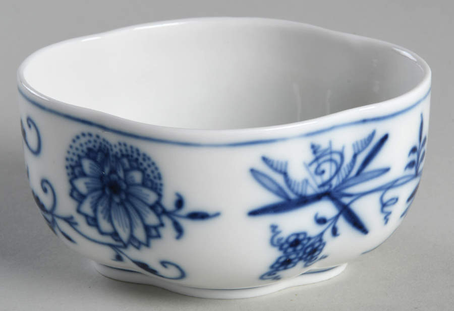 Blue Onion ("Sword" Backstamp) Sugar Box No Lid by Meissen (Germany)-1