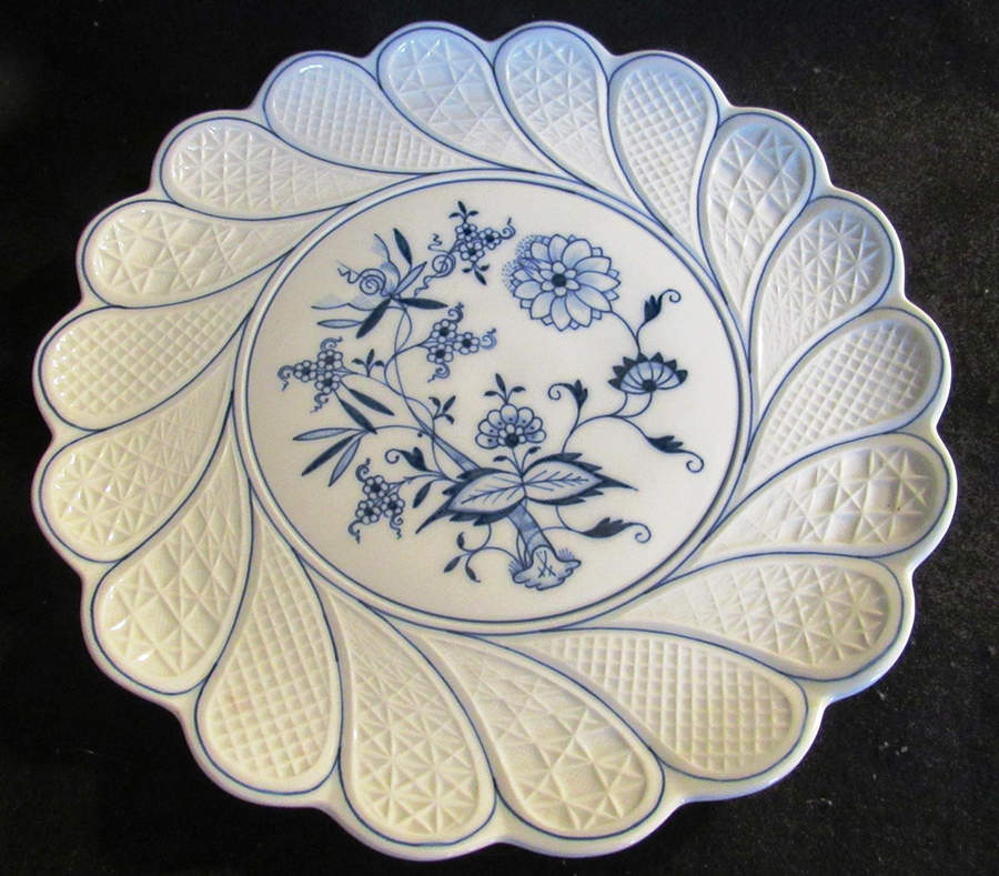 Blue Onion ("Sword" Backstamp) Cake Plate by Meissen (Germany)-1