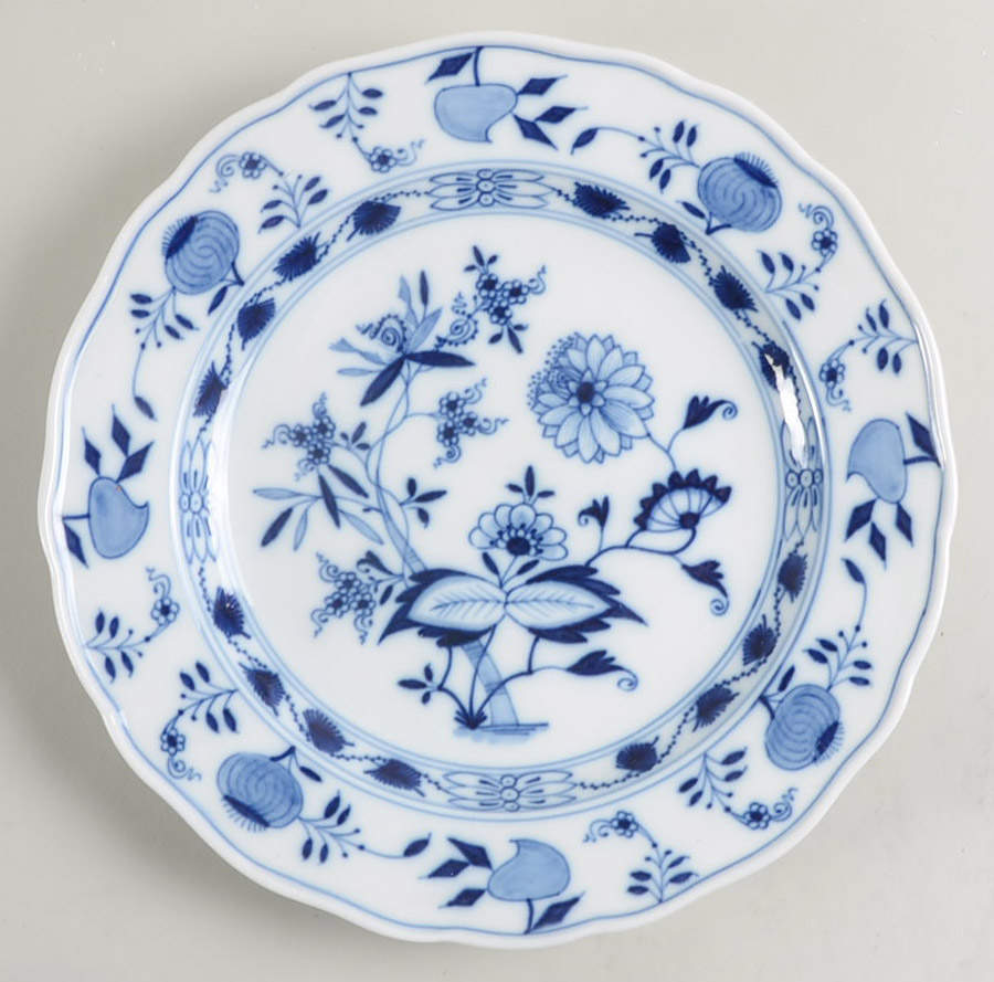 Blue Onion ("Sword" Backstamp) Dinner Plate by Meissen (Germany)-1