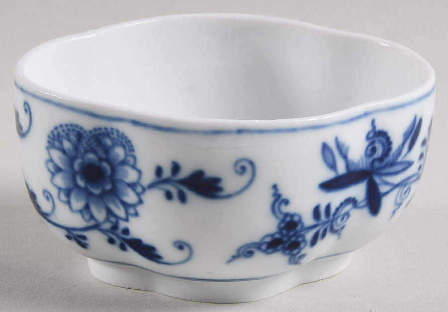 Blue Onion ("Sword" Backstamp) Sugar Bowl No Lid by Meissen (Germany)-1
