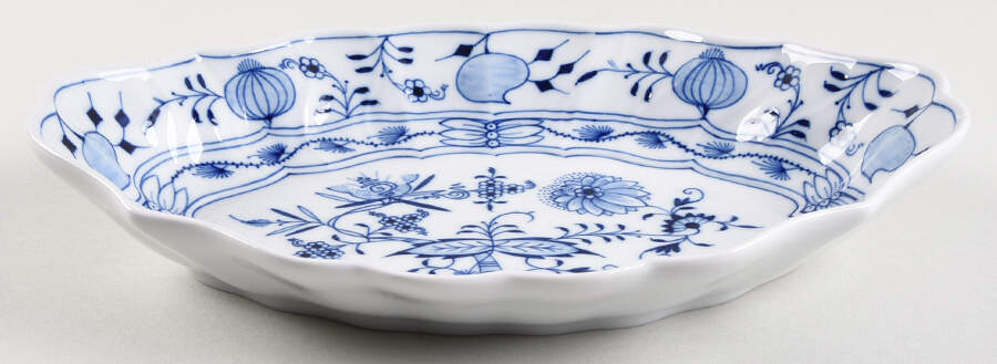 Blue Onion ("Sword" Backstamp) 10" Oval Vegetable Bowl by Meissen (Germany)-1