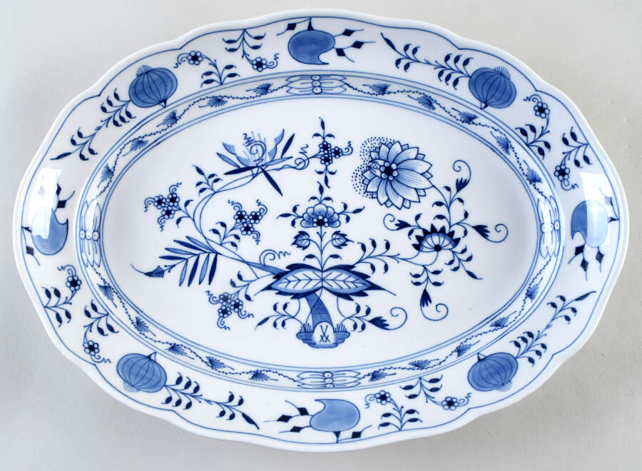 Blue Onion ("Sword" Backstamp) 14" Oval Serving Platter by Meissen (Germany)-1