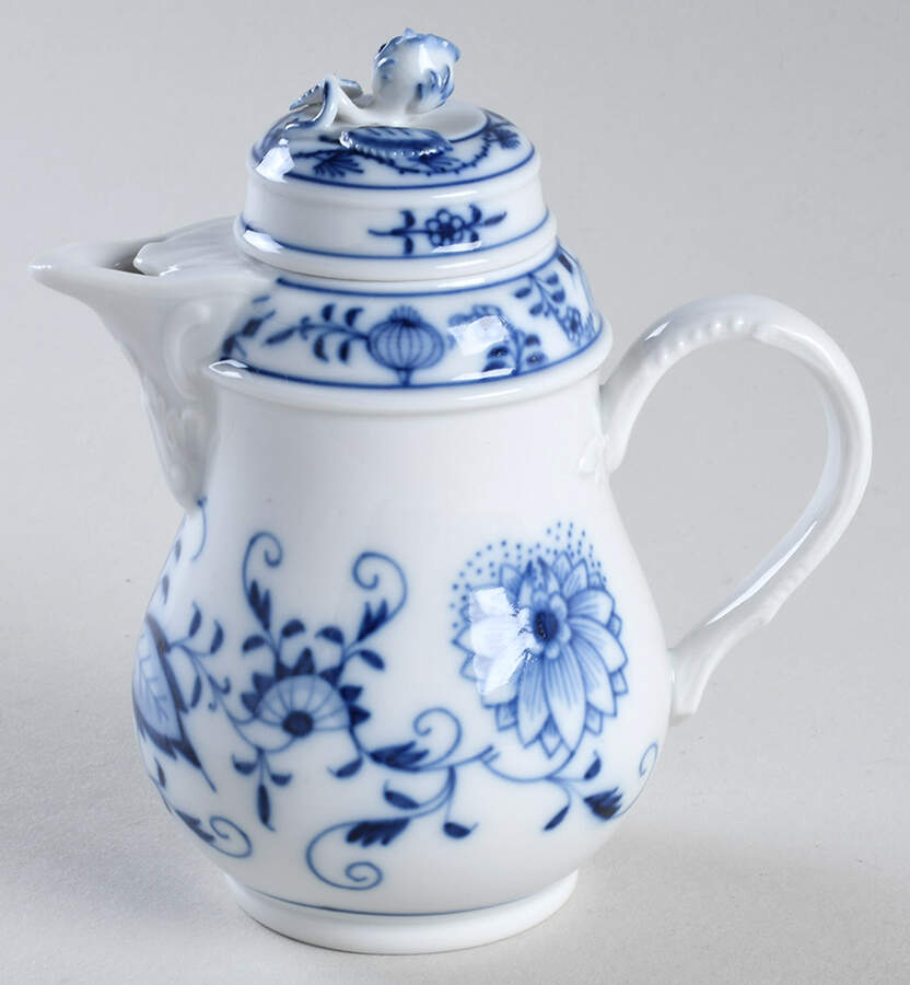 Blue Onion ("Sword" Backstamp) Creamer & Lid by Meissen (Germany)-1