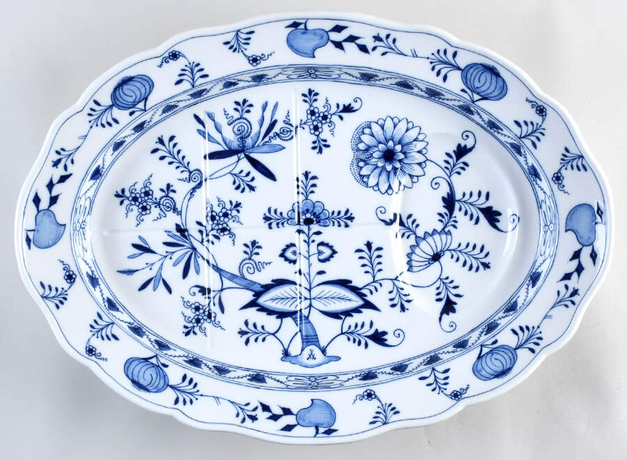 Blue Onion ("Sword" Backstamp) 20" Oval Platter with Well by Meissen (Germany)-1