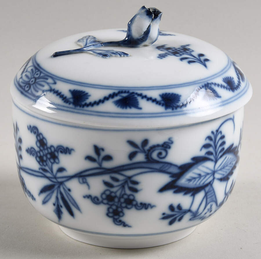 Blue Onion ("Sword" Backstamp) Sugar Bowl & Lid by Meissen (Germany)-1