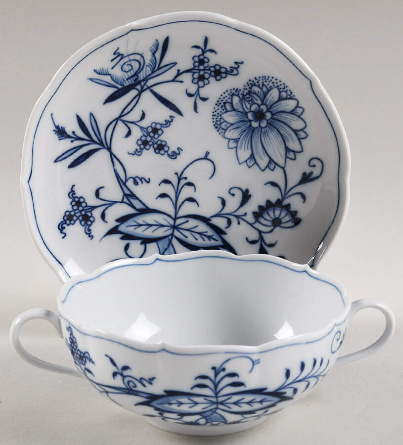 Blue Onion ("Sword" Backstamp) Flat Cream Soup & Saucer Set by Meissen (Germany)-1