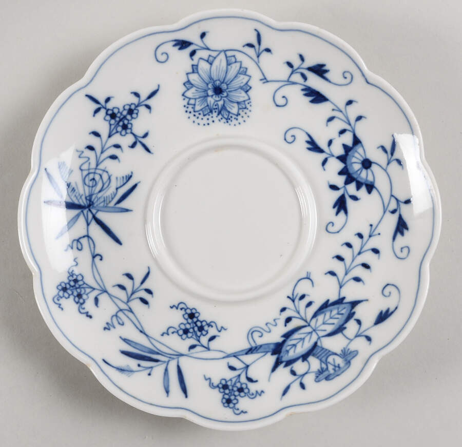 Blue Onion ("Sword" Backstamp) Saucer for Cream Soup Bowl & Lid by Meissen (Germany)-1