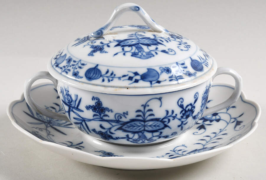 Blue Onion ("Sword" Backstamp) Cream Soup Bowl & Saucer Set with Lid by Meissen (Germany)-1