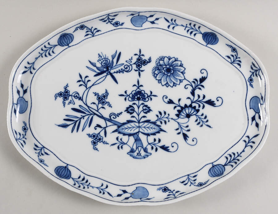Blue Onion ("Sword" Backstamp) 13" Oval Serving Platter by Meissen (Germany)-1