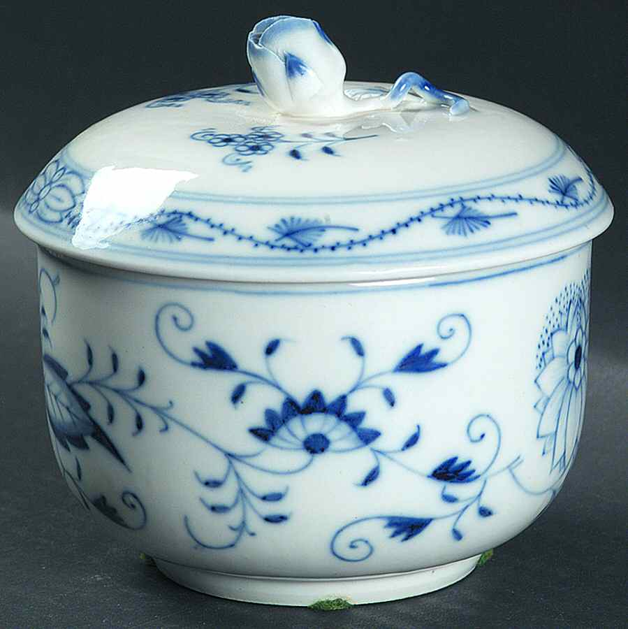 Blue Onion ("Sword" Backstamp) Oversize Sugar Bowl & Lid by Meissen (Germany)-1