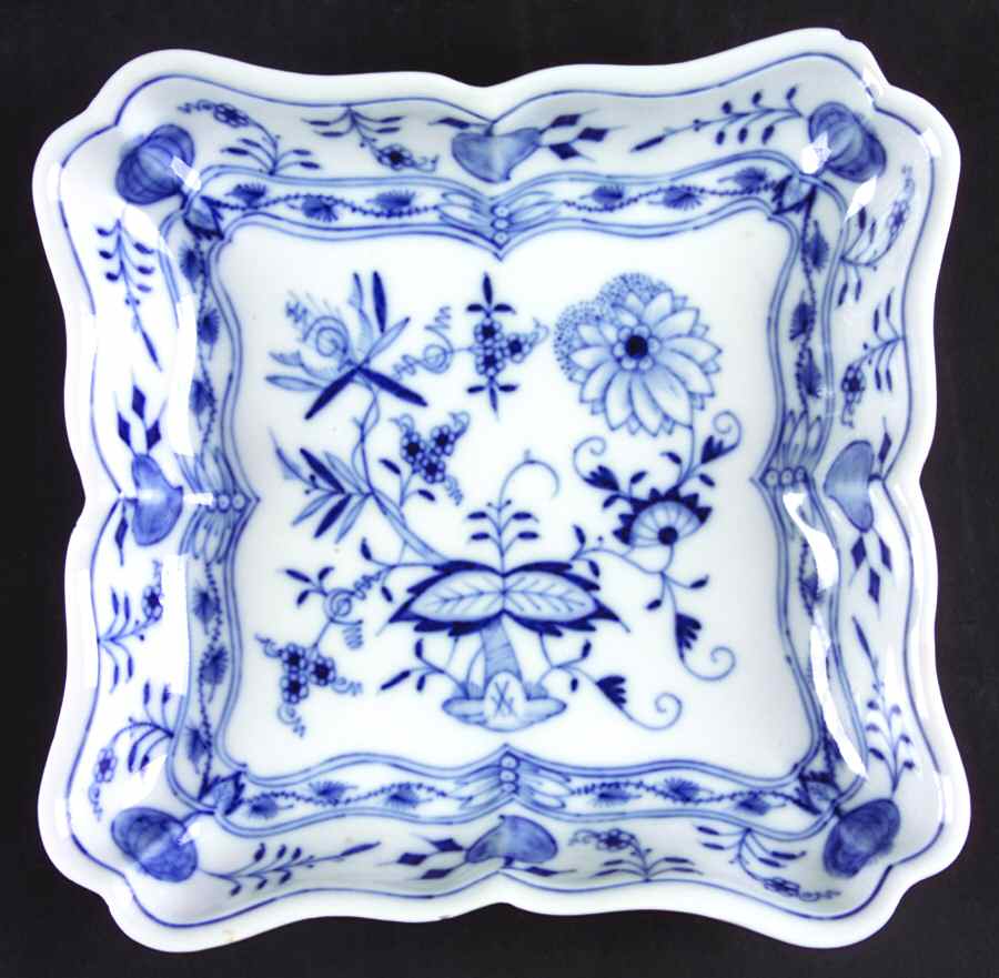 Blue Onion ("Sword" Backstamp) 8" Square Shallow Salad Serving Bowl by Meissen (Germany)-1