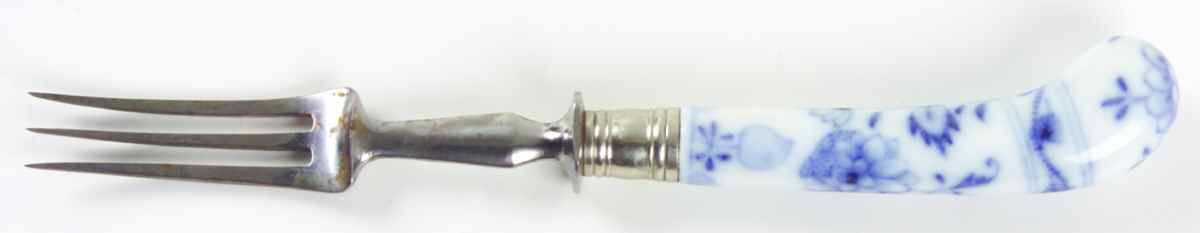 Blue Onion ("Sword" Backstamp) Individual Fruit Fork with Stainless Tines by Meissen (Germany)-1