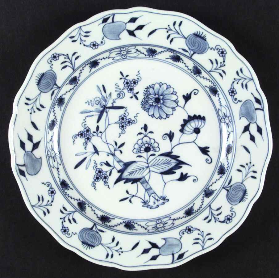 Blue Onion ("Sword" Backstamp) Dinner Plate by Meissen (Germany)-1
