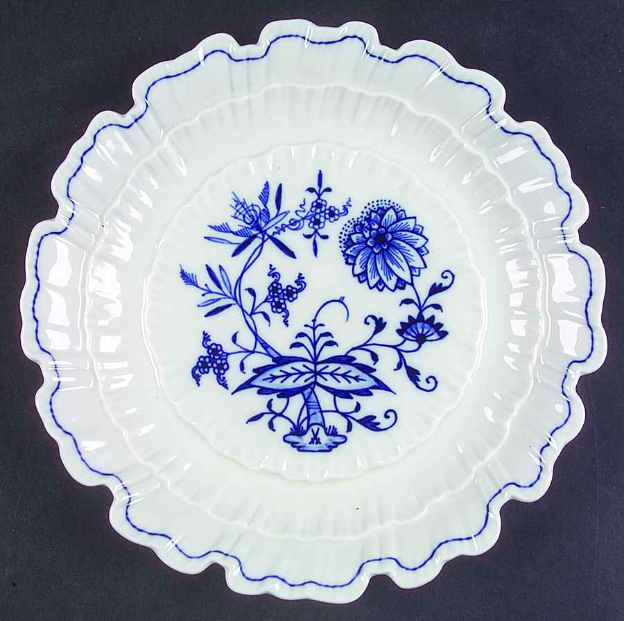 Blue Onion ("Sword" Backstamp) Round Cheese Dish No Lid by Meissen (Germany)-1