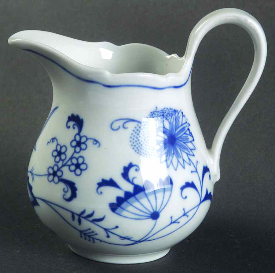 Blue Onion ("Sword" Backstamp) Mini Creamer by Meissen (Germany)-1