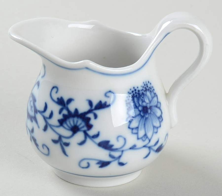 Blue Onion ("Sword" Backstamp) Mini Creamer by Meissen (Germany)-1