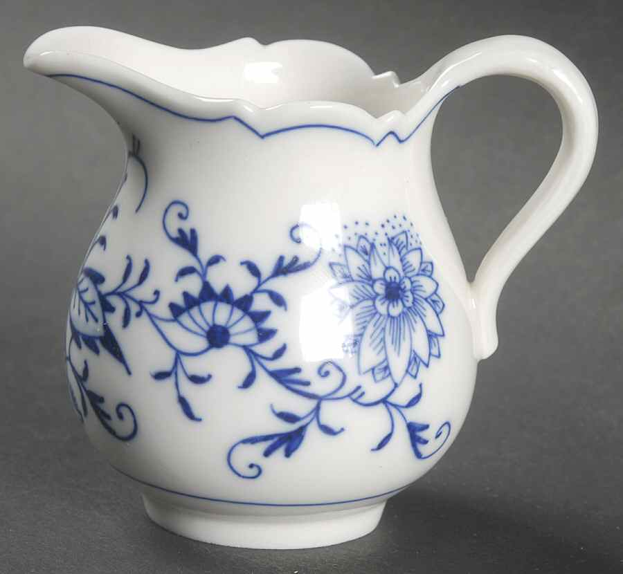 Blue Onion ("Sword" Backstamp) Mini Creamer by Meissen (Germany)-1