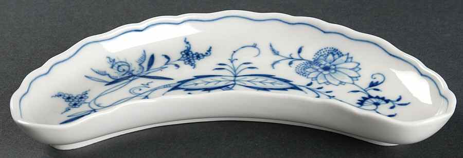 Blue Onion ("Sword" Backstamp) Bone Dish by Meissen (Germany)-1