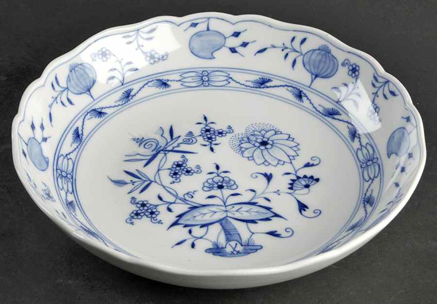 Blue Onion ("Sword" Backstamp) 9" Round Vegetable Bowl by Meissen (Germany)-1
