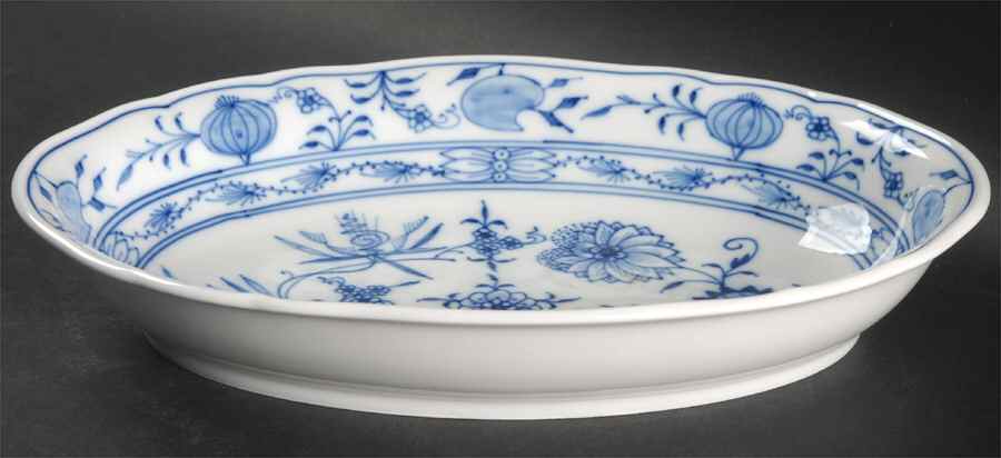 Blue Onion ("Sword" Backstamp) 9" Oval Vegetable Bowl by Meissen (Germany)-1