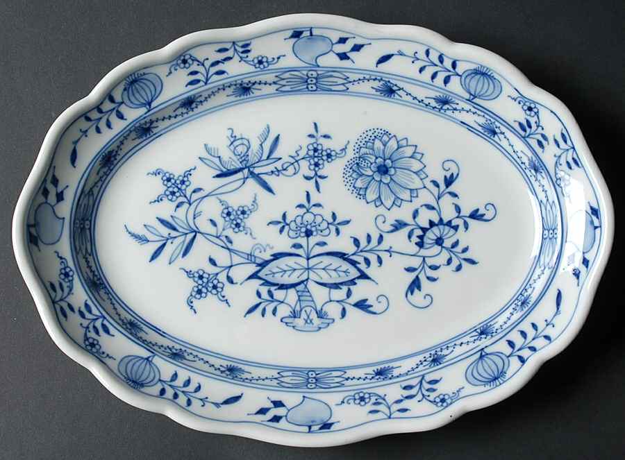 Blue Onion ("Sword" Backstamp) 10" Oval Serving Platter by Meissen (Germany)-1
