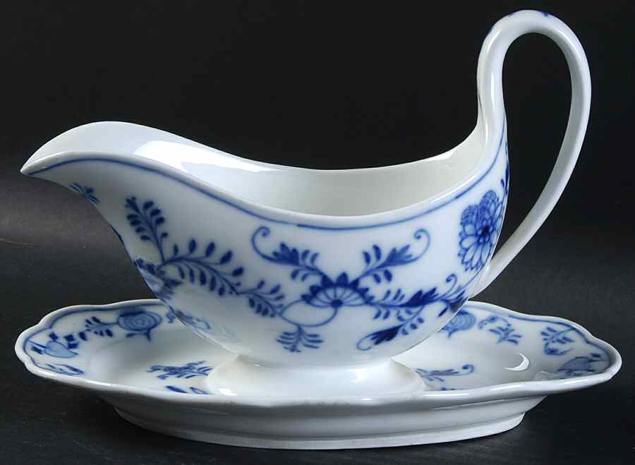 Blue Onion ("Sword" Backstamp) Gravy Boat with Attached Underplate by Meissen (Germany)-1