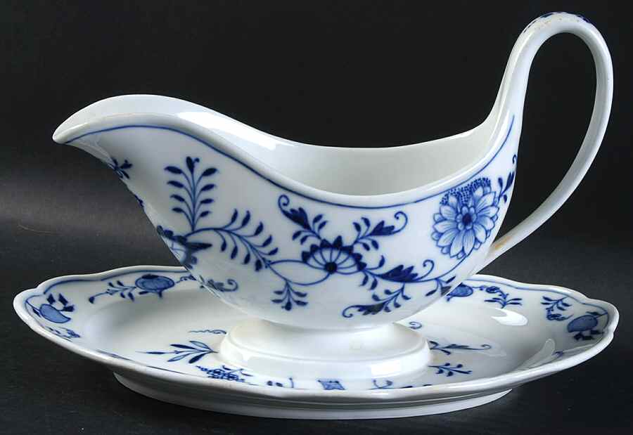 Blue Onion ("Sword" Backstamp) Gravy Boat with Attached Underplate by Meissen (Germany)-1