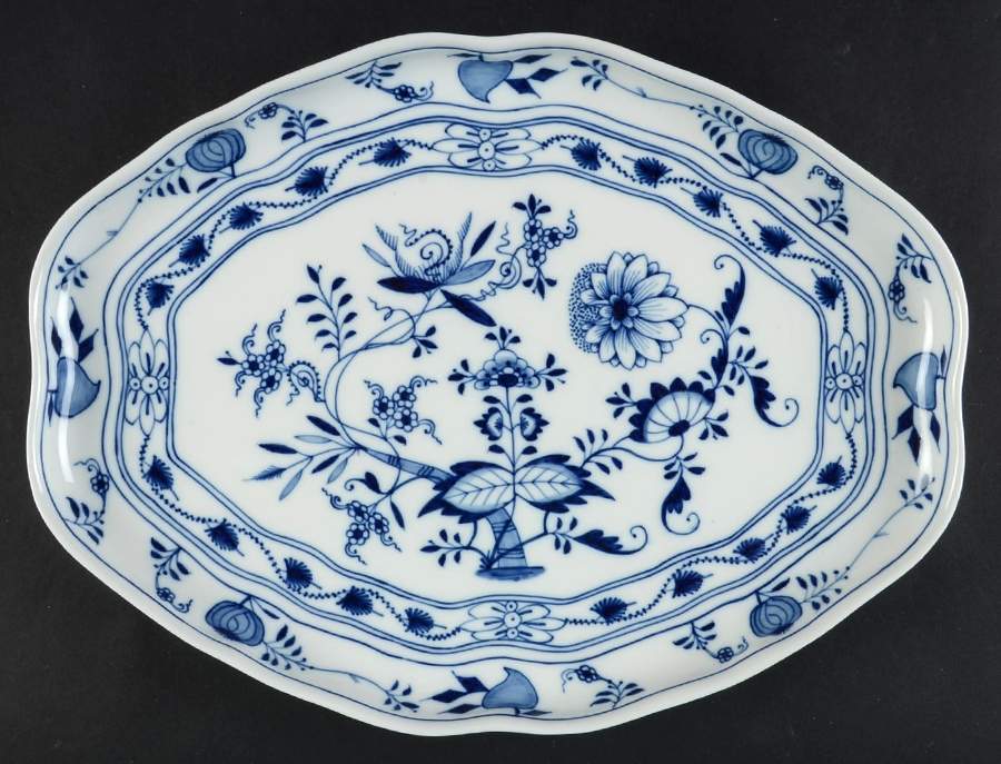 Blue Onion ("Sword" Backstamp) 12" Oblong Tray by Meissen (Germany)-1