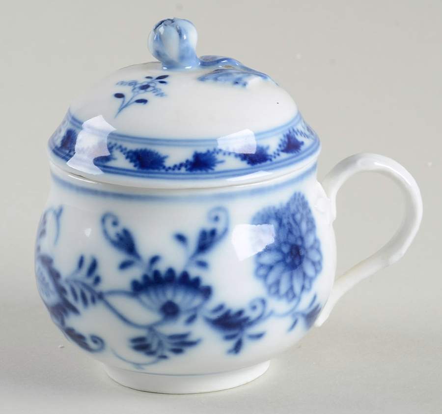 Blue Onion ("Sword" Backstamp) Pot de Creme (2 Pc)-Lid & Base by Meissen (Germany)-1