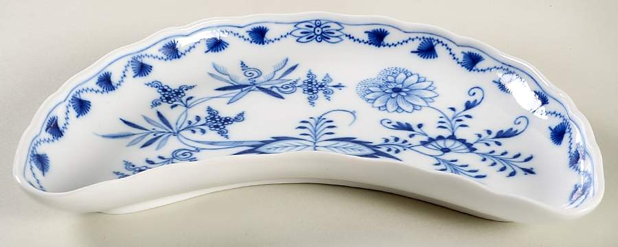 Blue Onion ("Sword" Backstamp) Crescent Salad Plate by Meissen (Germany)-1